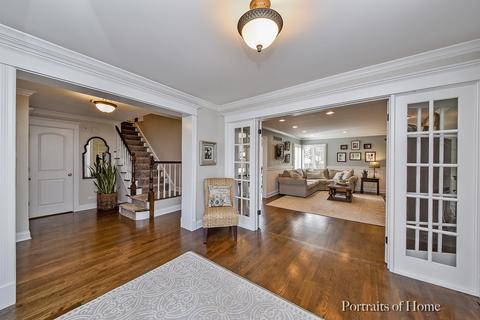 146 Tennyson Dr, Wheaton, IL 60189 photo 4