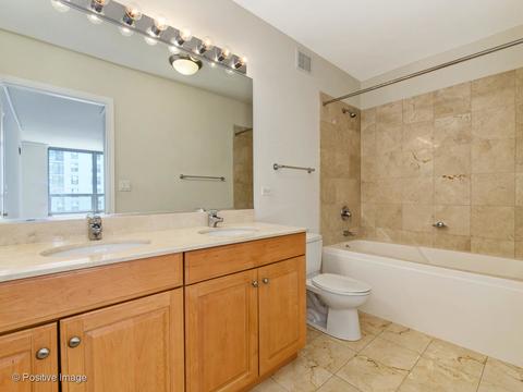 420 E Waterside Dr #403, Chicago, IL 60601 photo 12