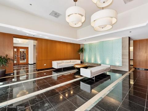 420 E Waterside Dr #403, Chicago, IL 60601 photo 3