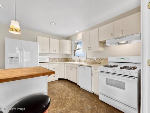 15629 S Benson Ave, Plainfield, IL 60544 photo 6