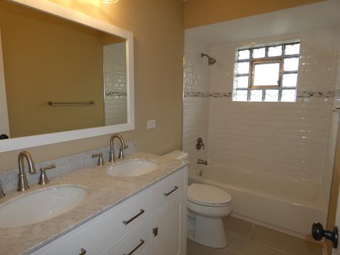 622 Springhill Dr, Roselle, IL 60172 photo 9