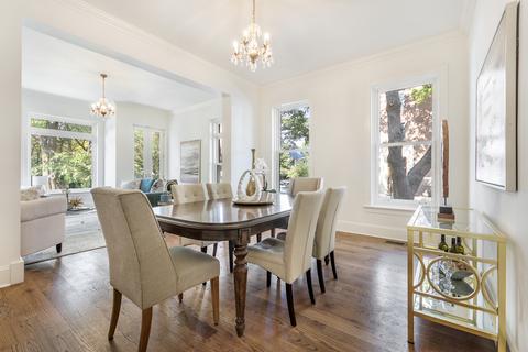 1401 E 56th St, Chicago, IL 60637 photo 8