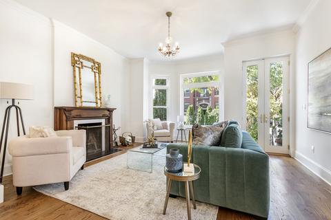1401 E 56th St, Chicago, IL 60637 photo 6