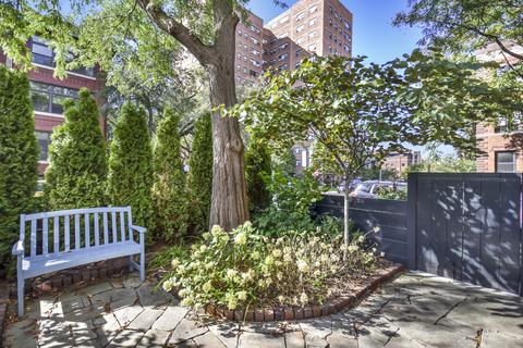 1401 E 56th St, Chicago, IL 60637 photo 7