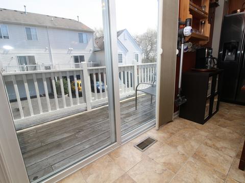 2031 Concord Dr, Mchenry, IL 60050 photo 9