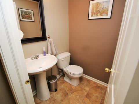 2031 Concord Dr, Mchenry, IL 60050 photo 11
