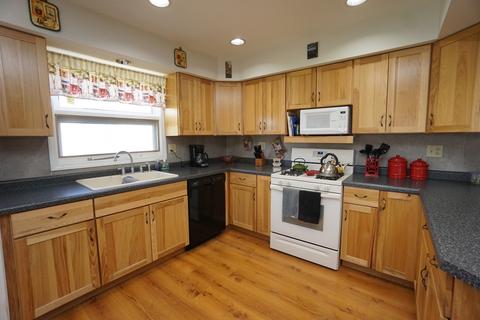 2707 N Sequoia Dr, Mchenry, IL 60051 photo 4