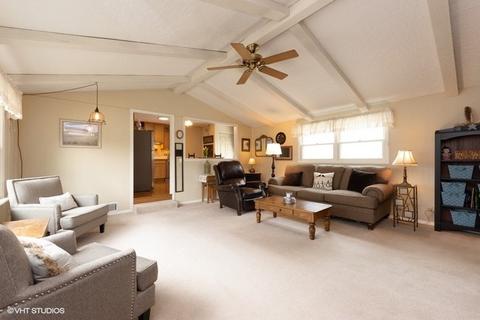 3511 Sigwalt St, Rolling Meadows, IL 60008 photo 2