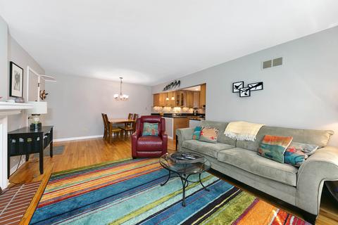 1611 Stonebridge Trl, Wheaton, IL 60189 photo 6