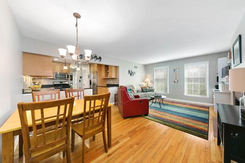 1611 Stonebridge Trl, Wheaton, IL 60189 photo 8