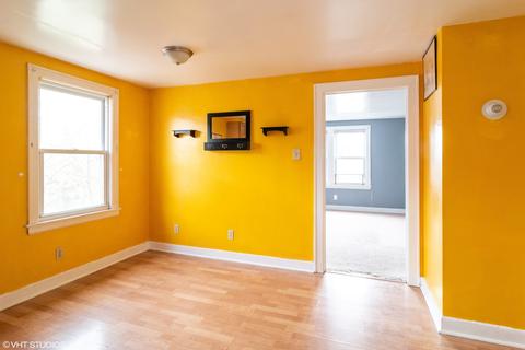 8046 Christie Ave, Lyons, IL 60534 photo 11