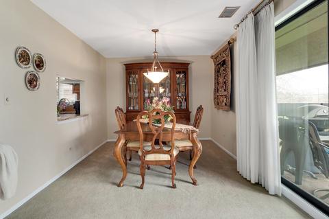 245 Windsor Ln #D, Willowbrook, IL 60527 photo 9
