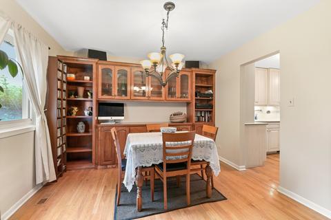 1228 Exeter Ct, Wheaton, IL 60189 photo 7