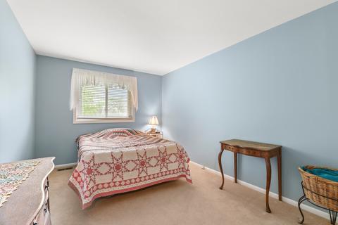 1228 Exeter Ct, Wheaton, IL 60189 photo 17