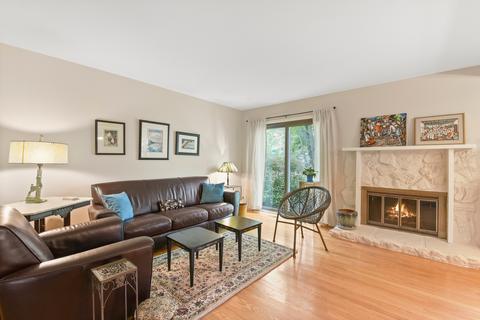 1228 Exeter Ct, Wheaton, IL 60189 photo 5