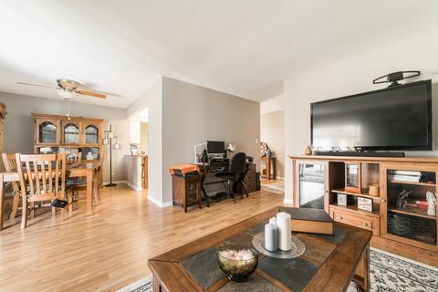 1710 Ida Rd, Hoffman Estates, IL 60169 photo 4