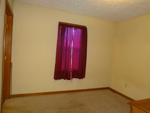 803 E Macon St, Clinton, IL 61727 photo 10