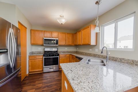 2207 Caton Ridge Dr, Plainfield, IL 60586 photo 2
