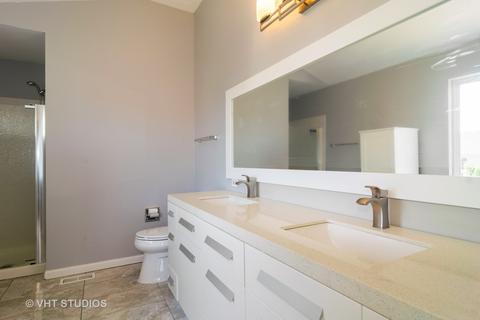 219 Faircroft Rd, Bartlett, IL 60103 photo 12