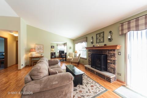 640 Claymont Ct, Algonquin, IL 60102 photo 5