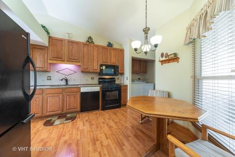 640 Claymont Ct, Algonquin, IL 60102 photo 9