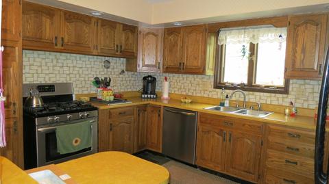 406 E Madison St, Philo, IL 61864 photo 5