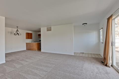 1363 Longacre Ln, Wheeling, IL 60090 photo 6