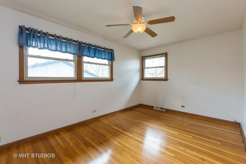 2015 E Wintergreen Ave, Mount Prospect, IL 60056 photo 14