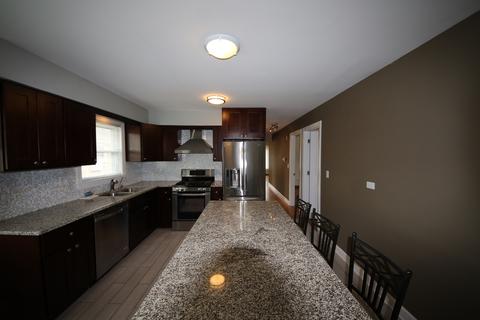 85 Dover Dr, Des Plaines, IL 60018 photo 13