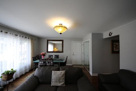 85 Dover Dr, Des Plaines, IL 60018 photo 6