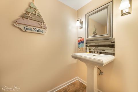 2718 Tichfield Ter, Johnsburg, IL 60051 photo 14
