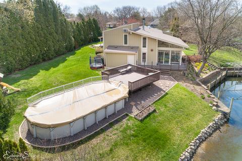 2718 Tichfield Ter, Johnsburg, IL 60051 photo 34