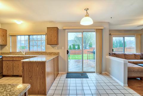 965 Baltusrol Dr, Elgin, IL 60123 photo 6