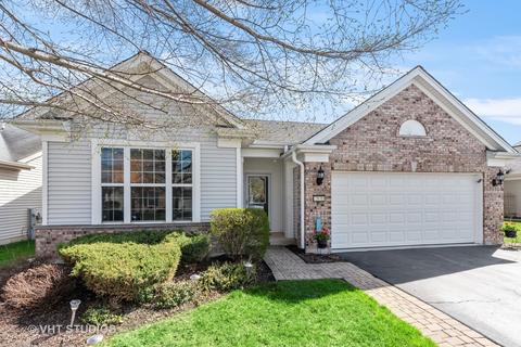 2831 Cascade Falls Cir, Elgin, IL 60124 photo 1