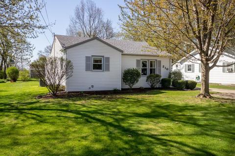 210 Sandy Ln, Plano, IL 60545 photo 2