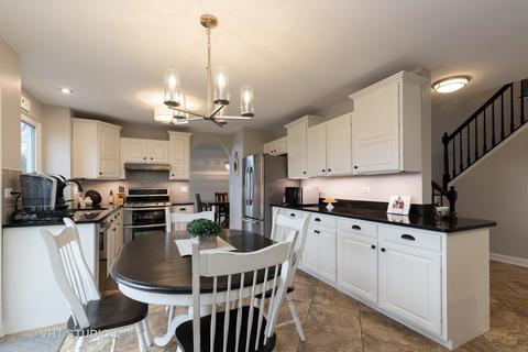949 Knowles Rd, Gurnee, IL 60031 photo 6