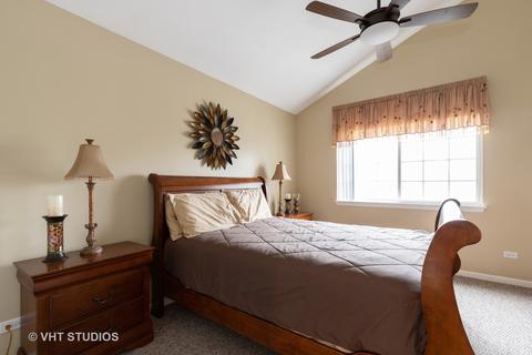 949 Knowles Rd, Gurnee, IL 60031 photo 13