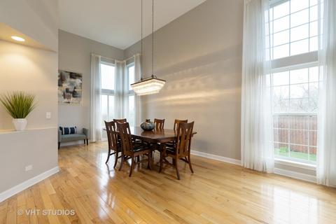 949 Knowles Rd, Gurnee, IL 60031 photo 4
