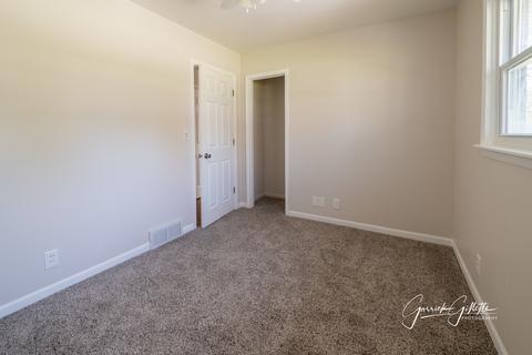 1480 Molitor Rd, Aurora, IL 60505 photo 11