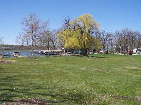 1210 Blackhawk Ave, Mchenry, IL 60051 photo 2