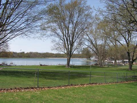 1210 Blackhawk Ave, Mchenry, IL 60051 photo 18