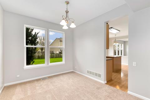 1930 Capri Dr, Aurora, IL 60503 photo 6