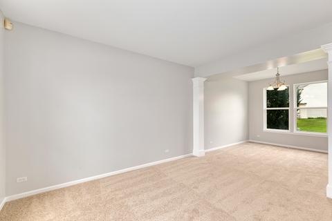 1930 Capri Dr, Aurora, IL 60503 photo 4