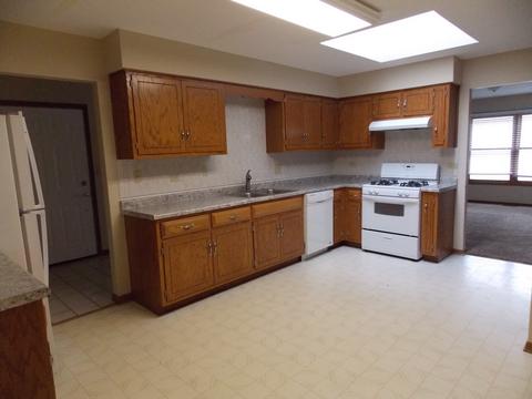 1901 Chestnut Hill Rd, Plainfield, IL 60586 photo 3