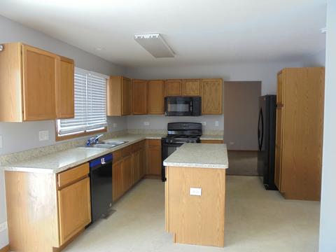 4901 Clover Ln, Plainfield, IL 60586 photo 3