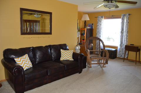 886 Edgewater Dr, Morris, IL 60450 photo 4