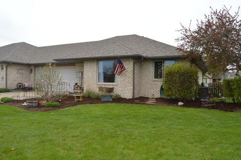 886 Edgewater Dr, Morris, IL 60450 photo 1