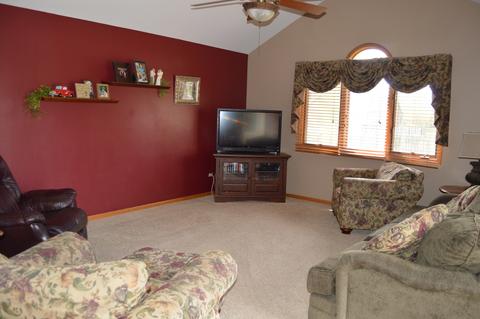 886 Edgewater Dr, Morris, IL 60450 photo 16