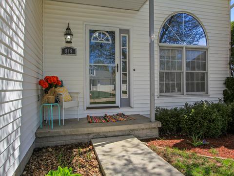 819 Phaeton Pl, Normal, IL 61761 photo 2