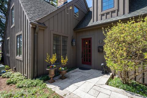 222 E Colfax St, Palatine, IL 60067 photo 2